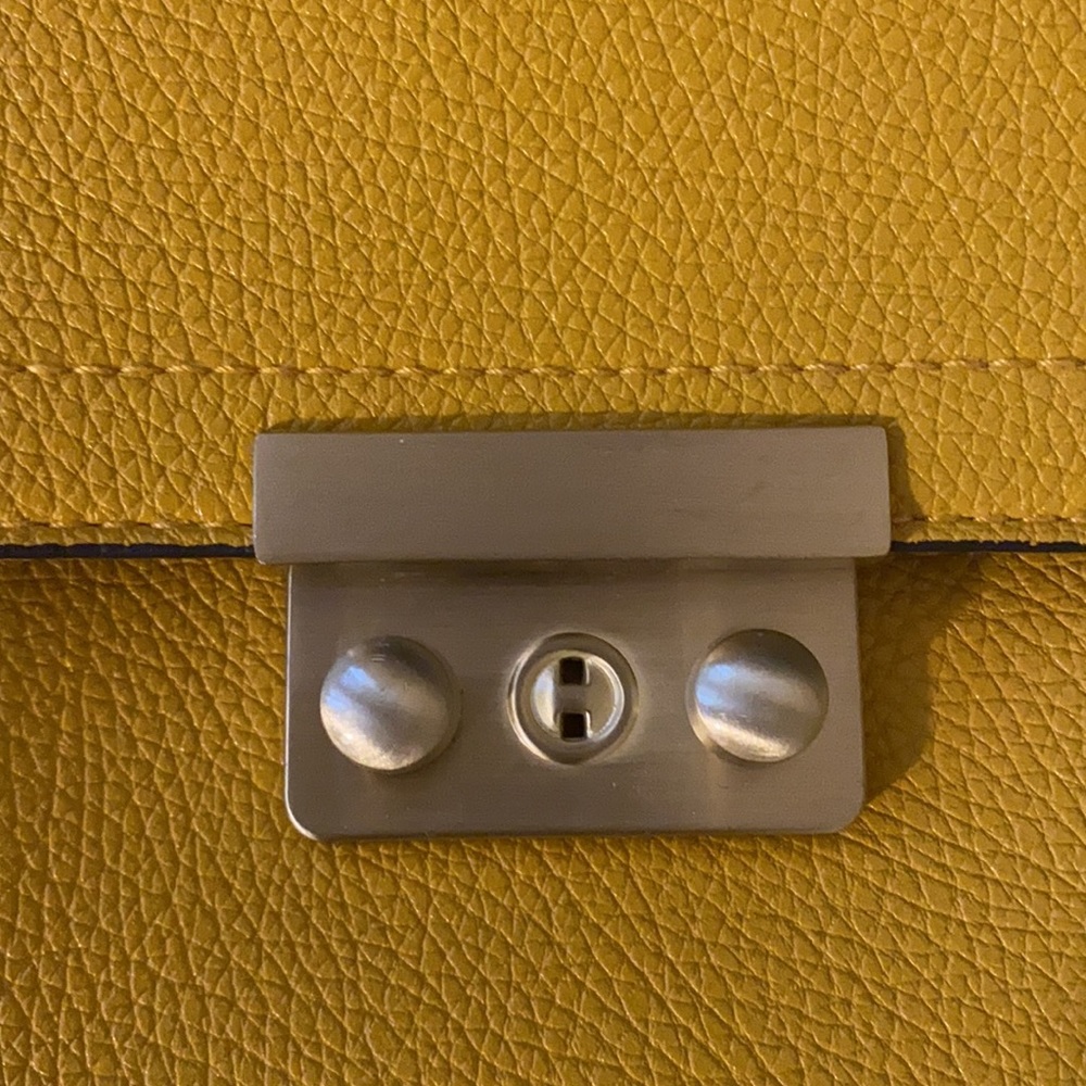 ✨NEW✨ 3.1 PHILLIP LIM TARGET YELLOW CROSSBODY BAG - Picture 4 of 16